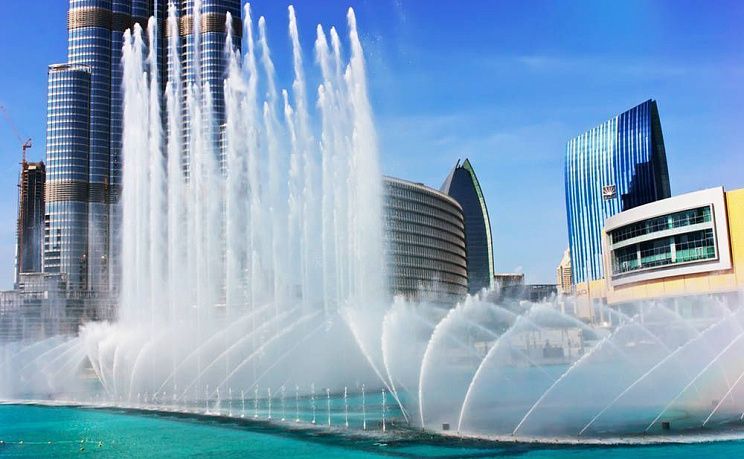 Дубайские поющие фонтаны