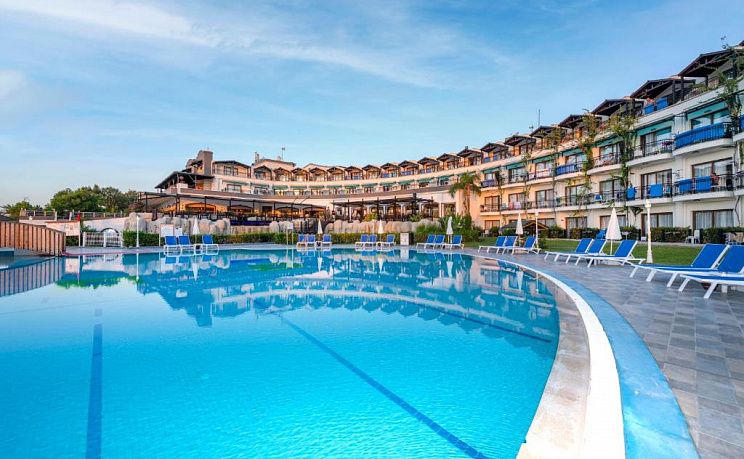 Armas Labada Beach Hotel 5*  - Изображение 0