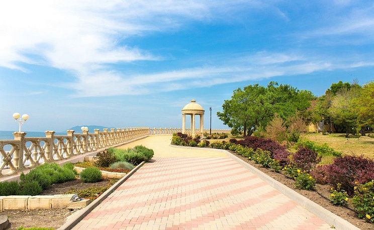 Территория пансионата